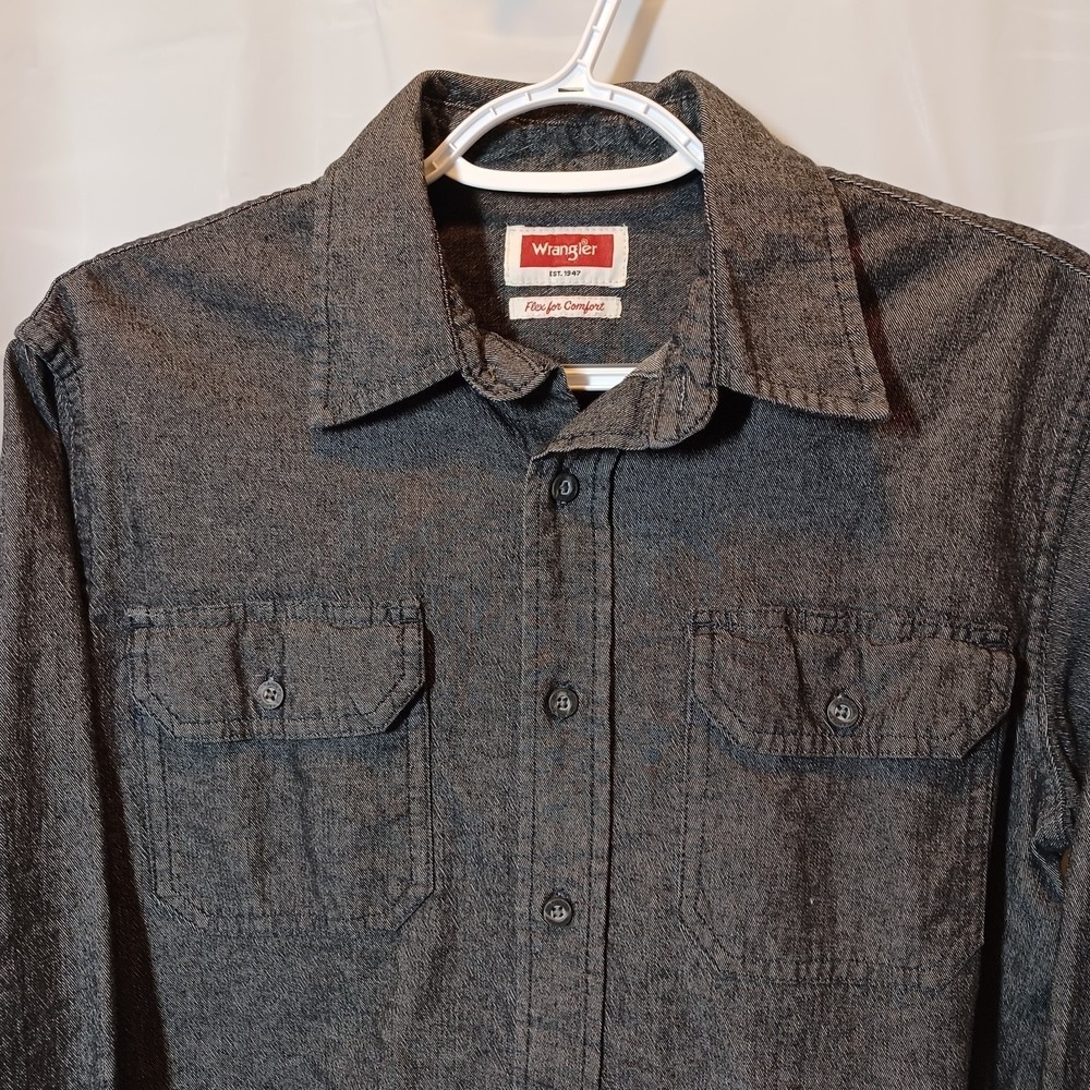 Wrangler Flex Rugged Comfort Mens Small Dark Gray Long Sleeve Button Down Shirt